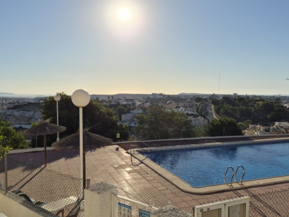 Apartment in Alicante (Ref: DLF145)
