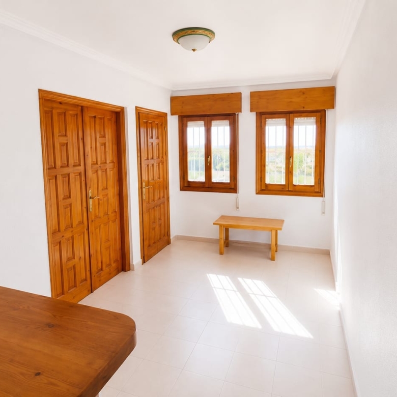 Apartment in Alicante (Ref: DLF145)