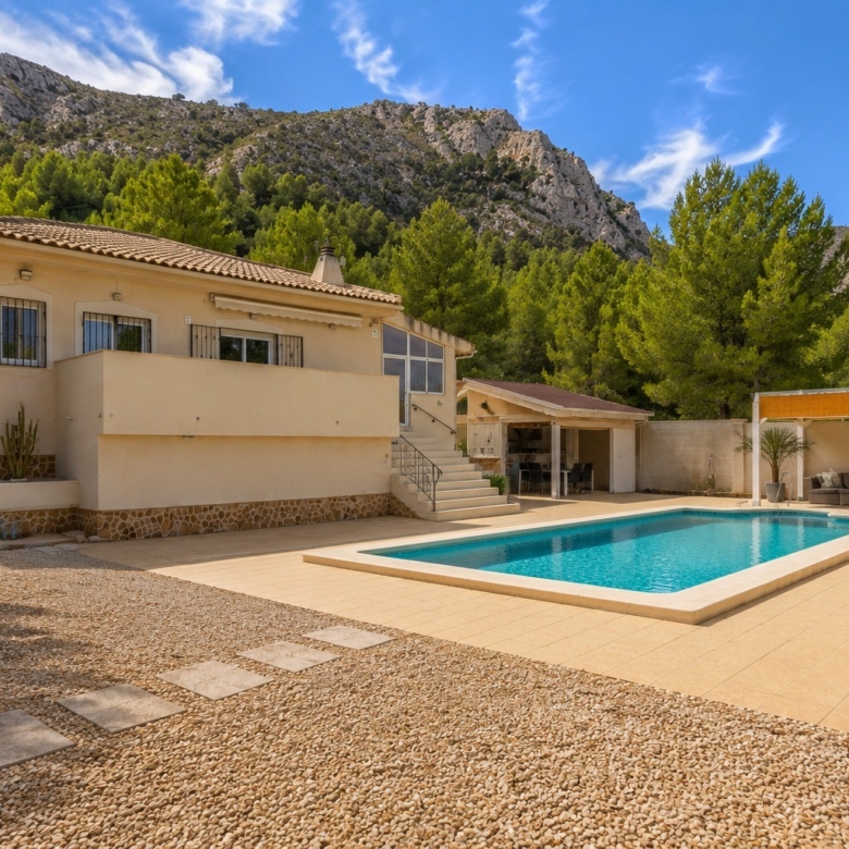 Villa Detached in La Zarza (Ref: SOLYANZA@PB615)