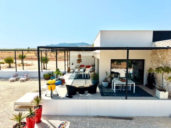 Detached Villa in Pinoso (Ref: BC-VEJO)