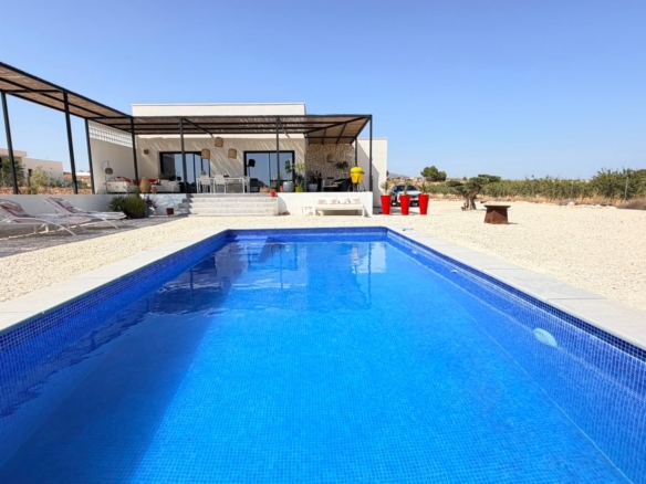 Detached Villa in Pinoso (Ref: BC-VEJO)
