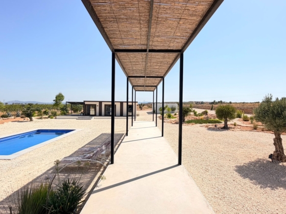Detached Villa in Pinoso (Ref: BC-VEJO)