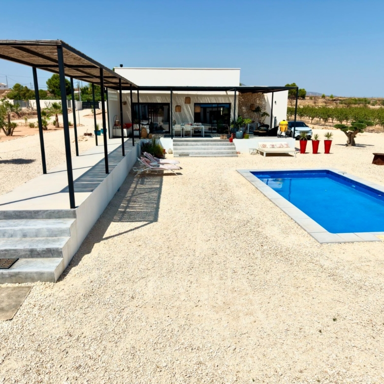 Detached Villa in Pinoso (Ref: BC-VEJO)