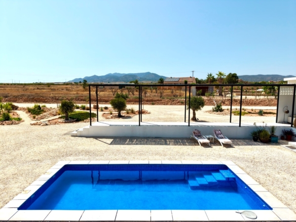 Detached Villa in Pinoso (Ref: BC-VEJO)