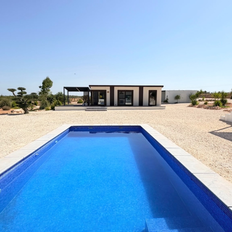 Detached Villa in Pinoso (Ref: BC-VEJO)