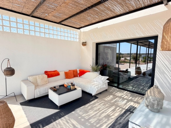 Detached Villa in Pinoso (Ref: BC-VEJO)