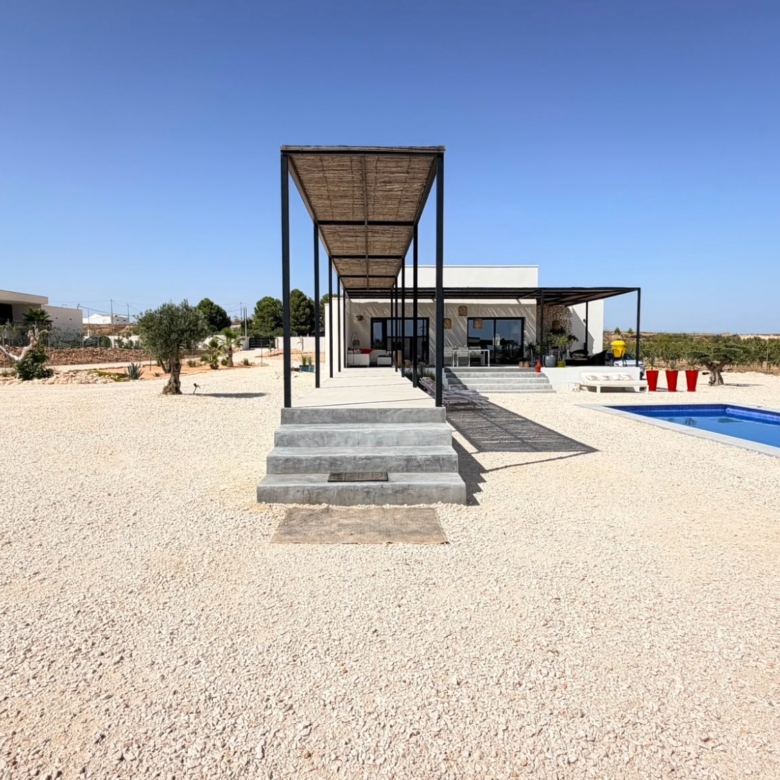 Detached Villa in Pinoso (Ref: BC-VEJO)