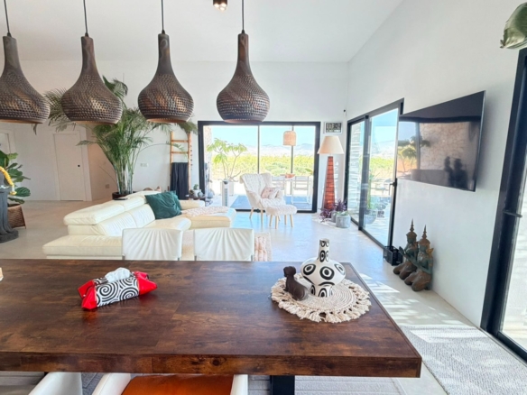 Detached Villa in Pinoso (Ref: BC-VEJO)