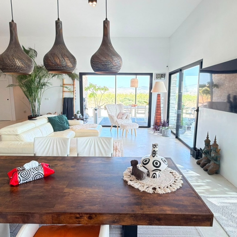 Detached Villa in Pinoso (Ref: BC-VEJO)