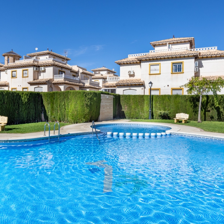 Semi Detached Villa in Lomas de Cabo Roig (Ref: BC-YVFRA)