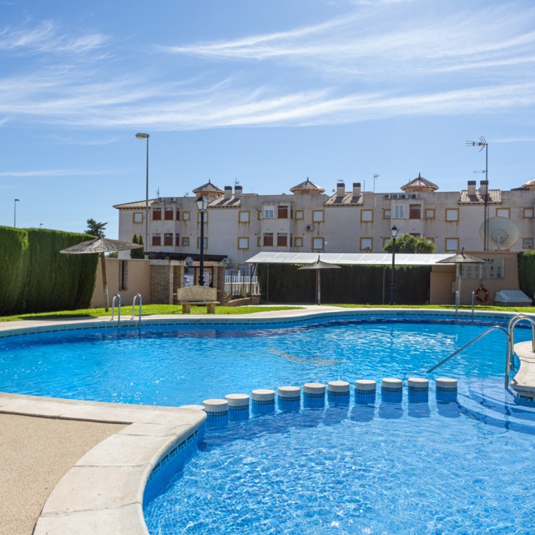 Semi Detached Villa in Lomas de Cabo Roig (Ref: BC-YVFRA)