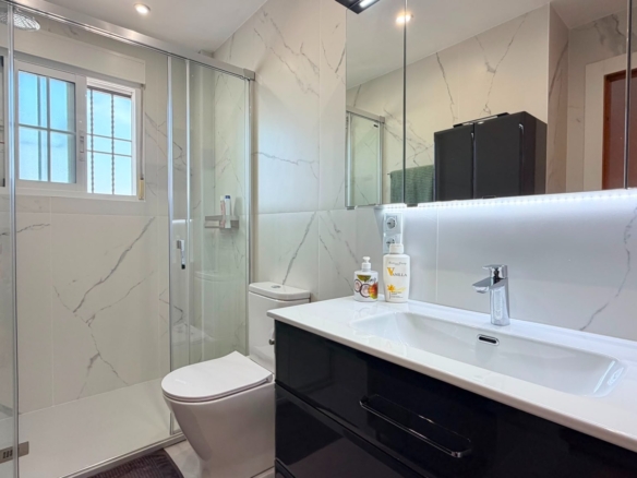 Semi Detached Villa in Lomas de Cabo Roig (Ref: BC-YVFRA)