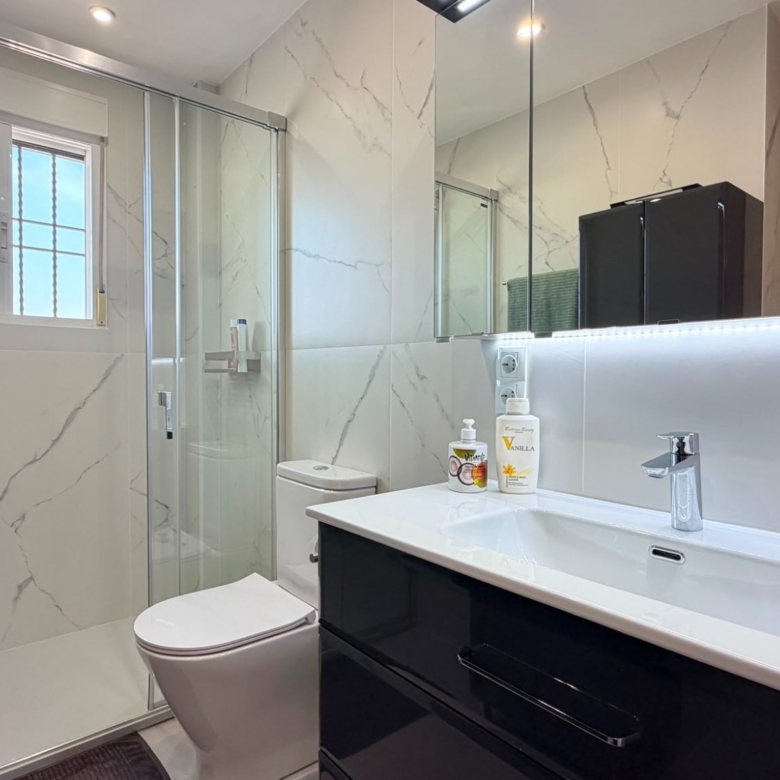 Semi Detached Villa in Lomas de Cabo Roig (Ref: BC-YVFRA)