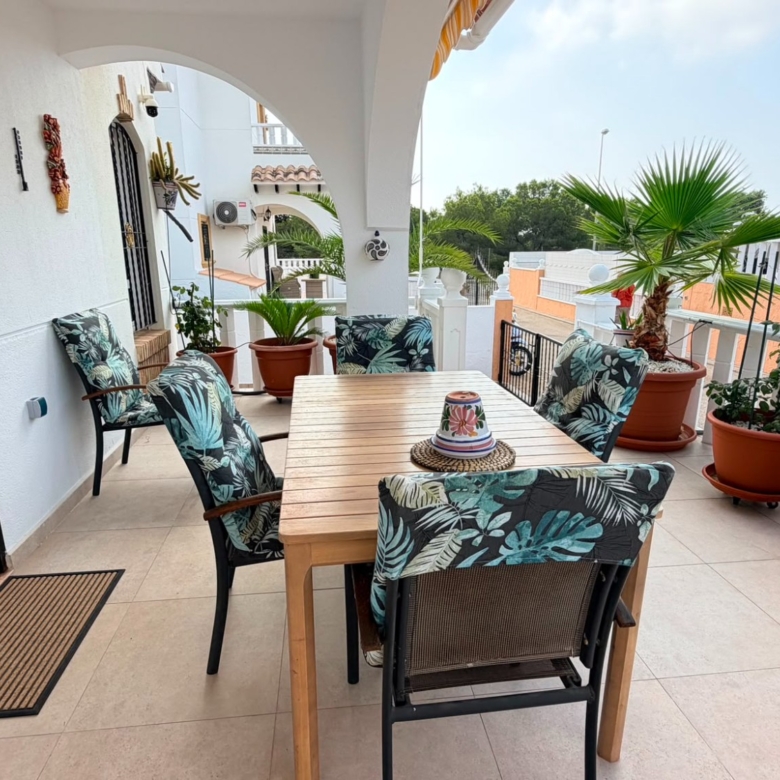 Semi Detached Villa in Lomas de Cabo Roig (Ref: BC-YVFRA)