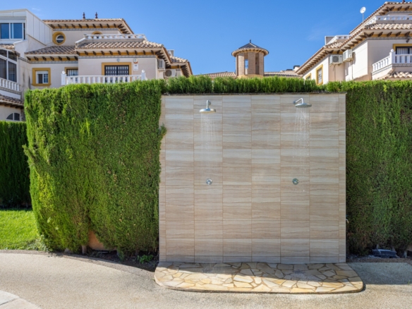 Semi Detached Villa in Lomas de Cabo Roig (Ref: BC-YVFRA)