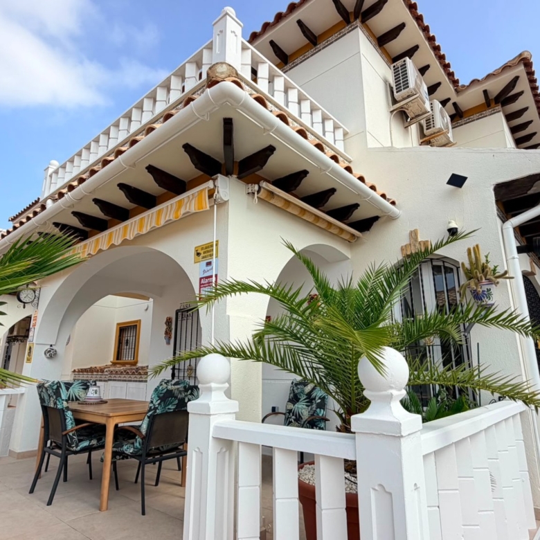 Semi Detached Villa in Lomas de Cabo Roig (Ref: BC-YVFRA)