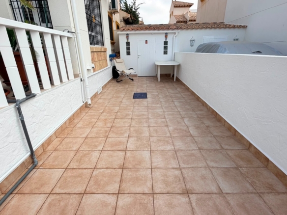 Semi Detached Villa in Lomas de Cabo Roig (Ref: BC-YVFRA)