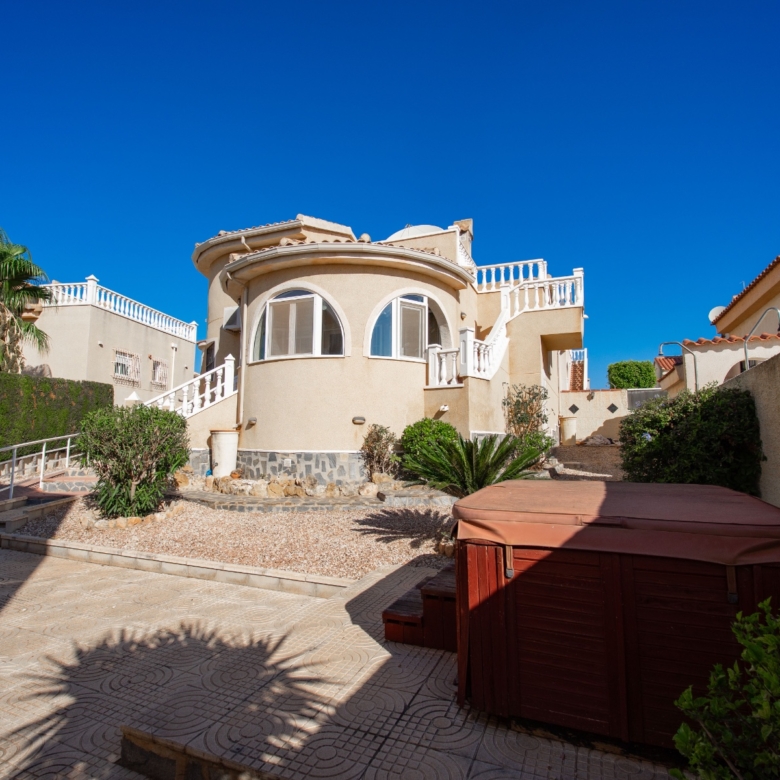 Detached Villa in Ciudad Quesada (Ref: DLF143)