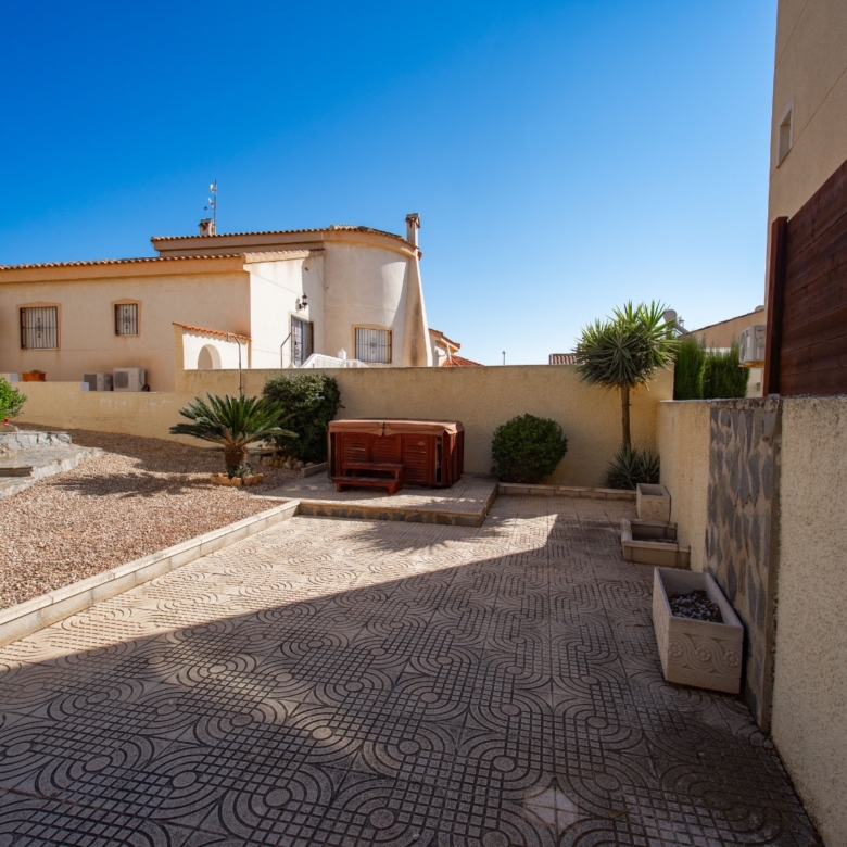 Detached Villa in Ciudad Quesada (Ref: DLF143)