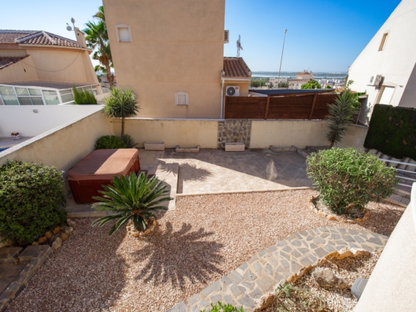 Detached Villa in Ciudad Quesada (Ref: DLF143)