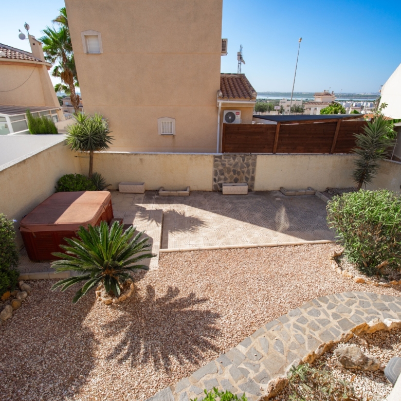 Detached Villa in Ciudad Quesada (Ref: DLF143)