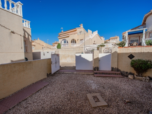 Detached Villa in Ciudad Quesada (Ref: DLF143)