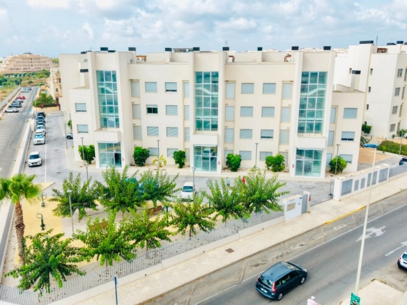 Apartment / Flat in Orihuela Costa (Ref: BC-LUJA-D)