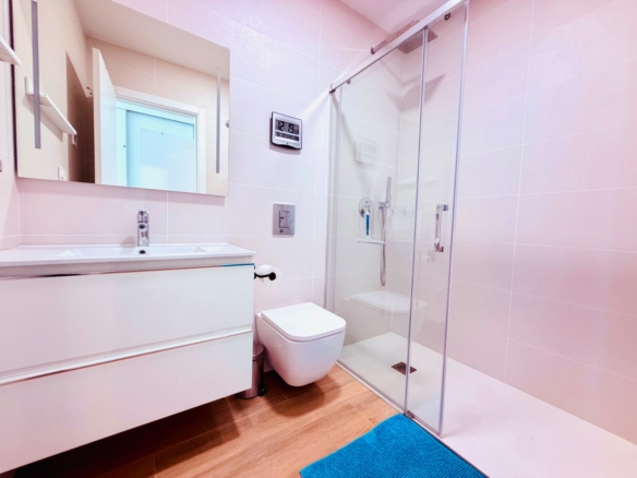 Apartment / Flat in Orihuela Costa (Ref: BC-LUJA-D)