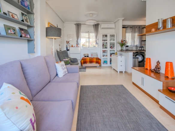 Apartment in Ciudad Quesada (Ref: DLF146)