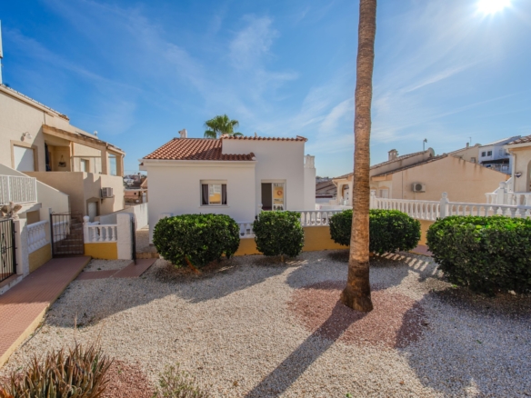 Detached Villa in Ciudad Quesada (Ref: DLF148)