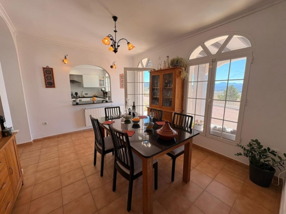 Villa in Monóvar/Monóver (Ref: NWD6047)