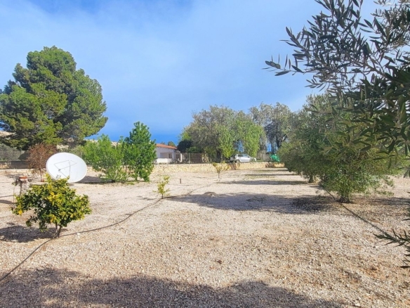 Country house in Monóvar (Ref: 2496)