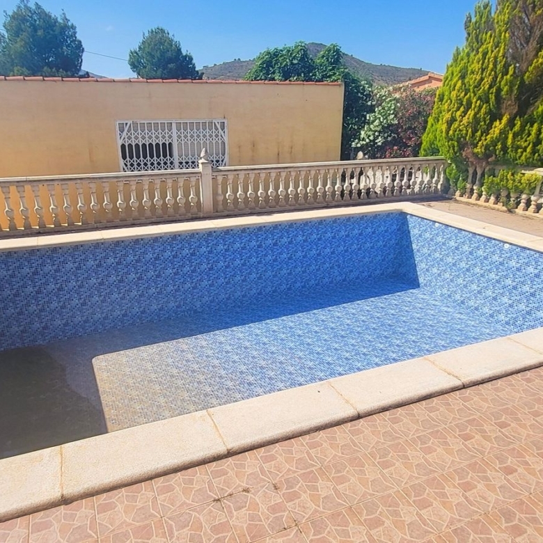 Villa in Hondón de las Nieves (Ref: 2502)