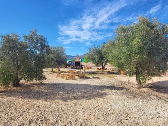Country house in Monóvar (Ref: 2496)