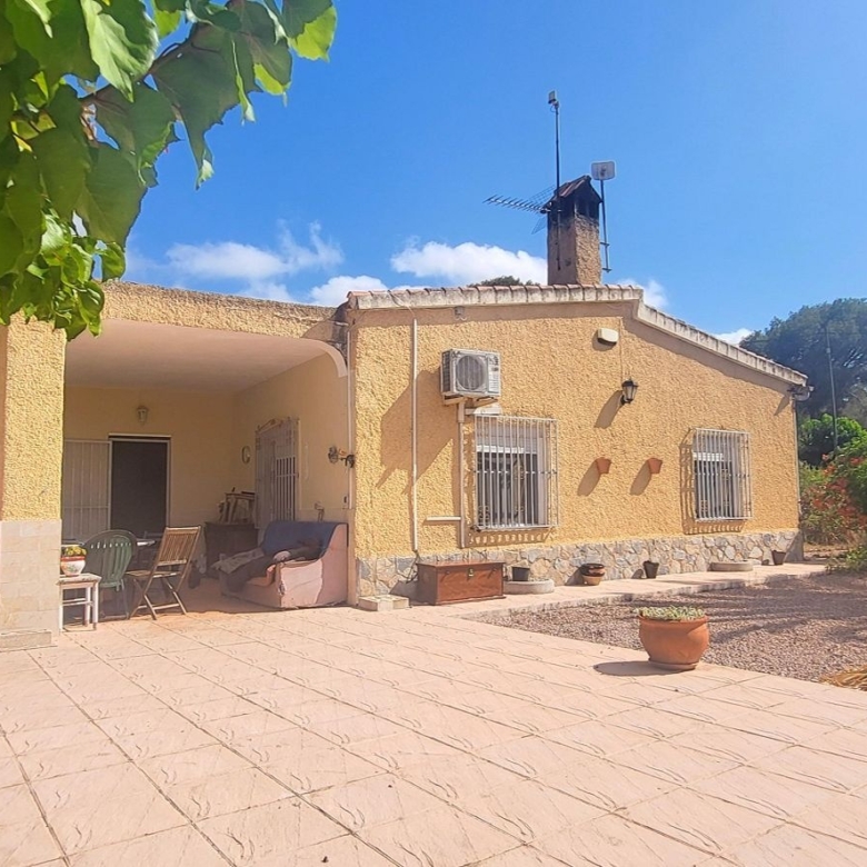 Villa in Hondón de las Nieves (Ref: 2502)