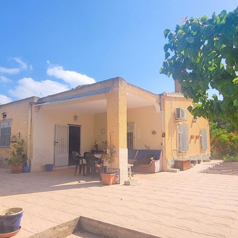 Villa in Hondón de las Nieves (Ref: 2502)
