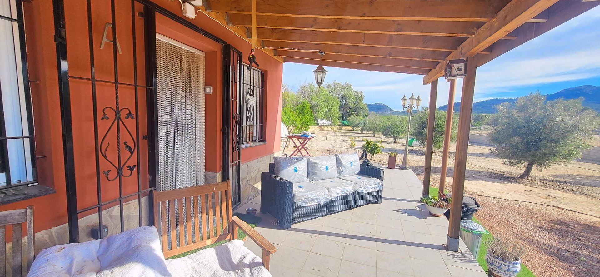 Country house in Monóvar (Ref: 2496)
