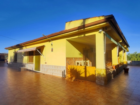 Villa in Aspe (Ref: 2493)
