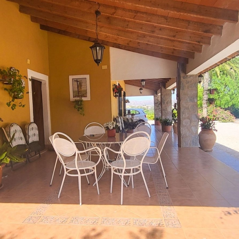 Villa in Novelda (Ref: 2503)