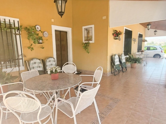 Villa in Novelda (Ref: 2503)