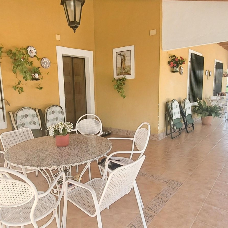 Villa in Novelda (Ref: 2503)