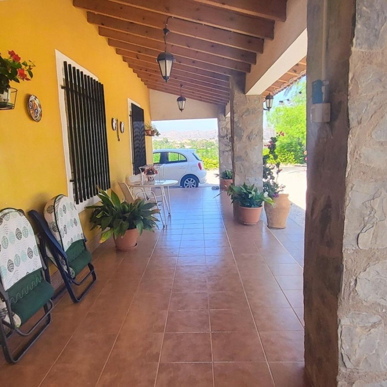 Villa in Novelda (Ref: 2503)
