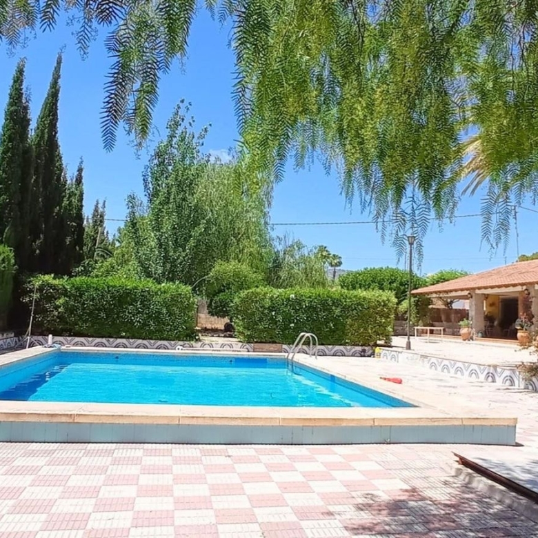Villa in Novelda (Ref: 2503)