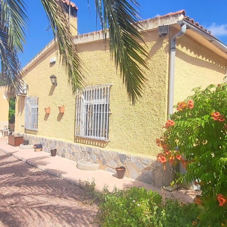 Villa in Hondón de las Nieves (Ref: 2502)
