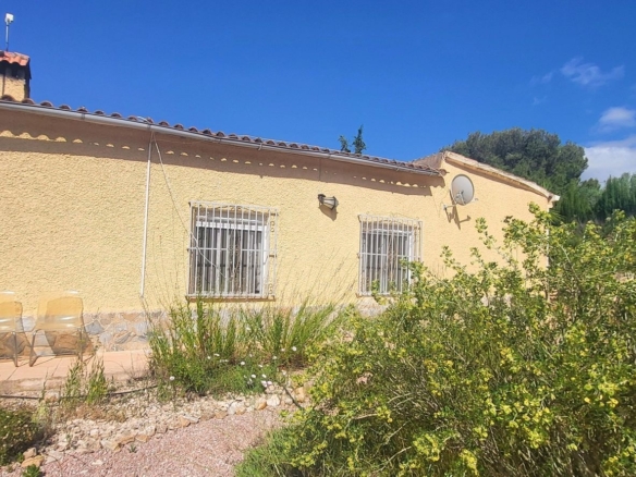 Villa in Hondón de las Nieves (Ref: 2502)