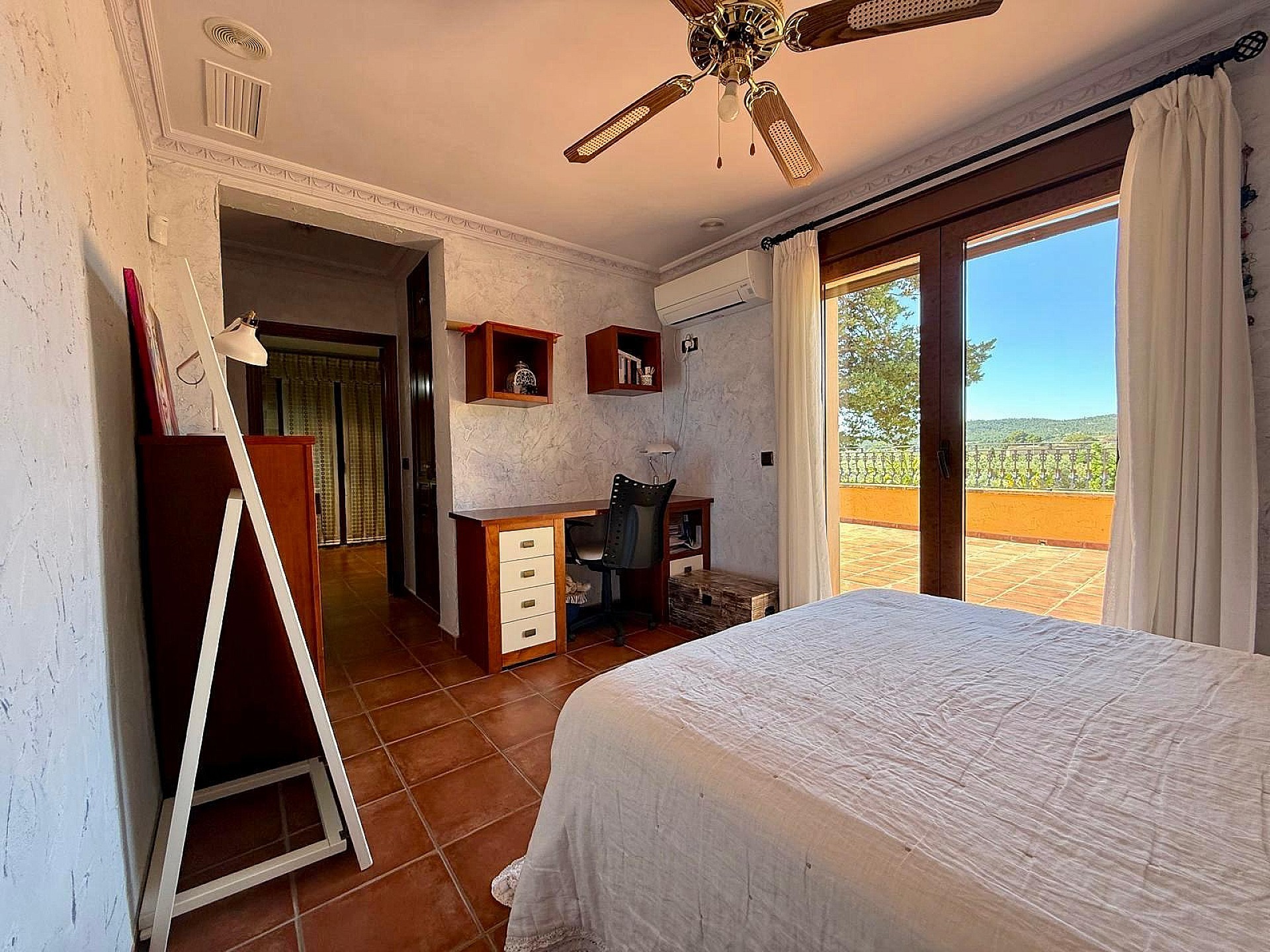 Luxurious Property in Salinas (Ref: DOSI-3573)