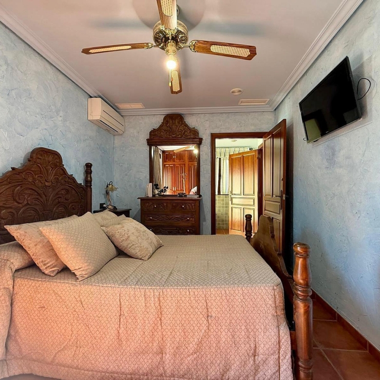 Luxurious Property in Salinas (Ref: DOSI-3573)