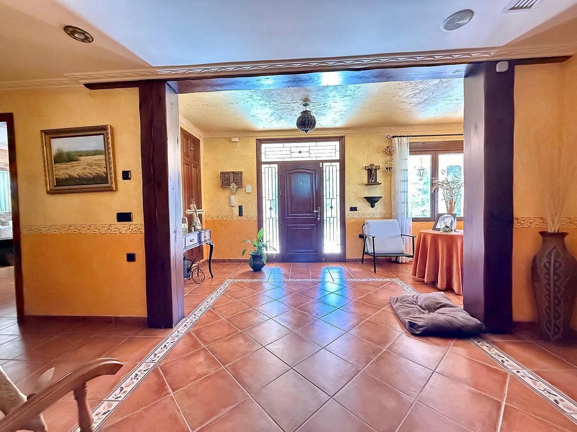 Luxurious Property in Salinas (Ref: DOSI-3573)