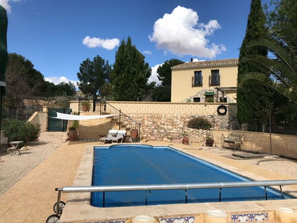 Country house in La Romaneta (Ref: 2447)