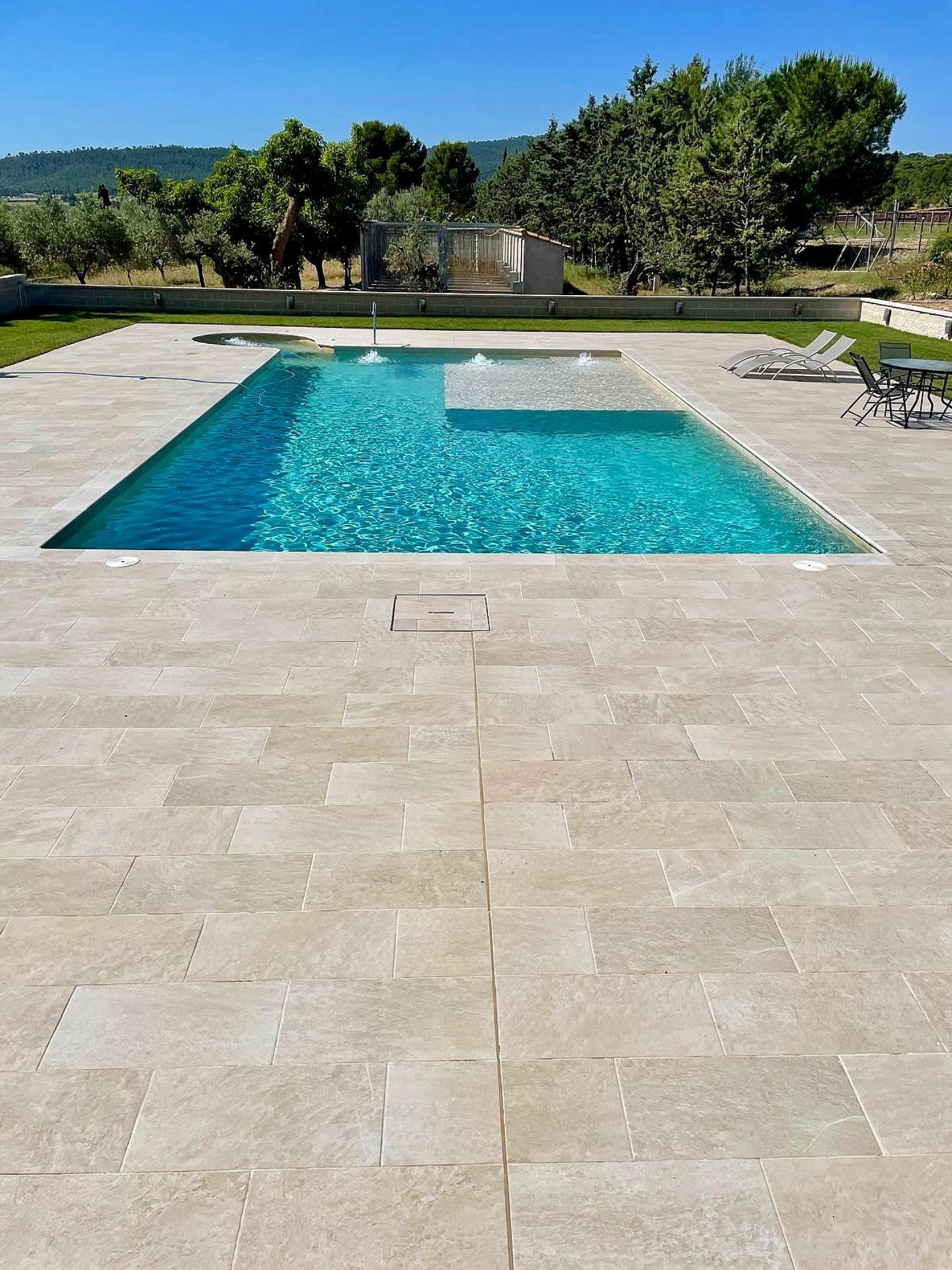 Luxurious Property in Salinas (Ref: DOSI-3573)